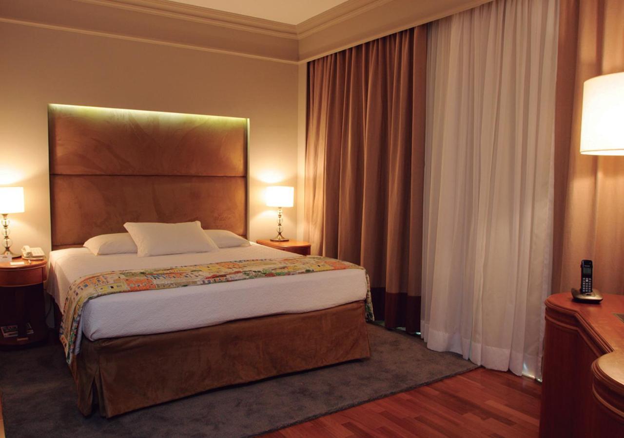 ホテル グラン エスタンプラザ ベリーニ サンパウロ エクステリア 写真 A bedroom