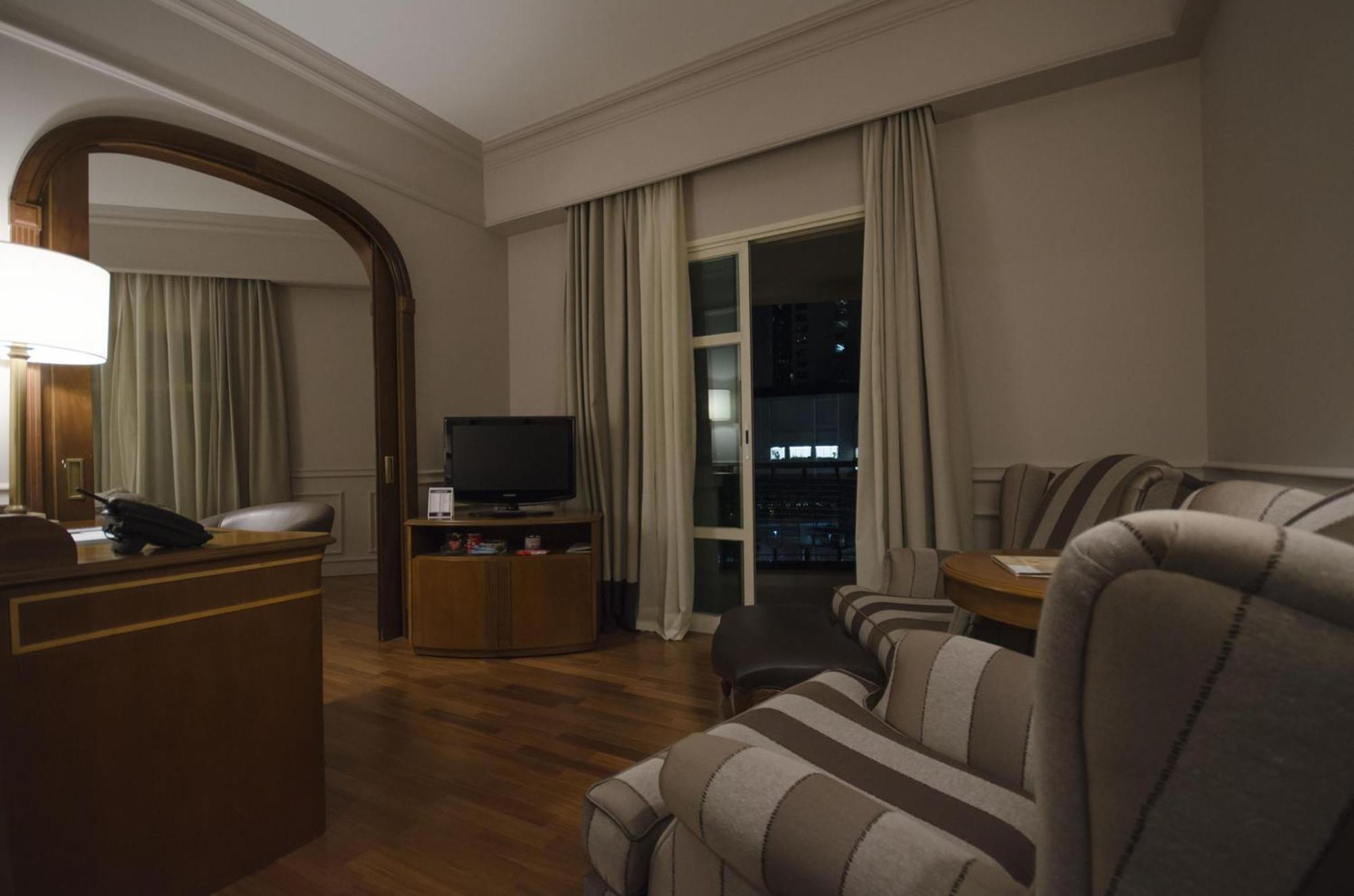 ホテル グラン エスタンプラザ ベリーニ サンパウロ 部屋 写真 A suite at the hotel